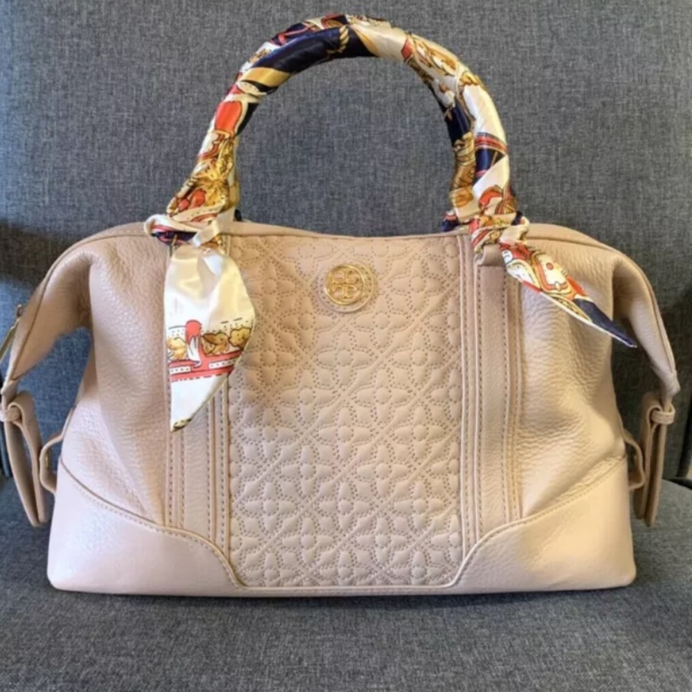 Rare Tory Burch bag Quilted pattern Scarf wrapped